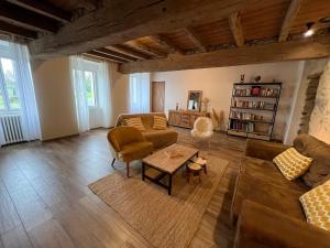 A 9 min du "Puy duFou" grande maison à la ferme