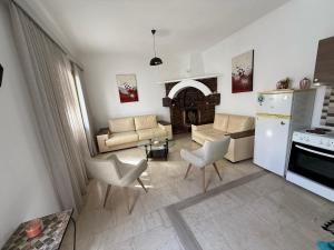 Philoxenia traditional house private jacuzzi