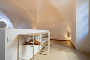 Villas Exceptionnel - Couvent entierement renove - classe Patrimoine - Piscine, au calme et a 100 m du coeur de l-Isle : photos des chambres