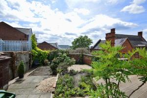 Stylish and private in the Cathedral Quarter