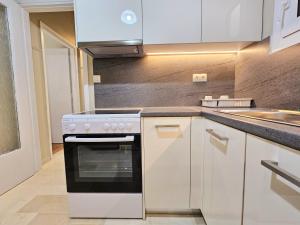 EL Prestige Apartment - Athens Town