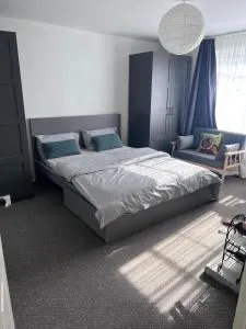 Home - 贝克斯利黑思