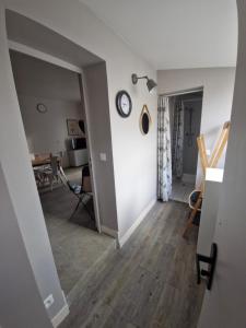 Appartement 4 personnes proche Paris station Aerobus Beauvais