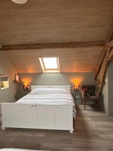 B&B / Chambres d'hotes B&B Chambres d'Hotes Chez Juredieu : Chambre Quadruple avec Salle de Bains Privative