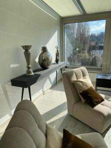 Big quiet Villa with garden and pool