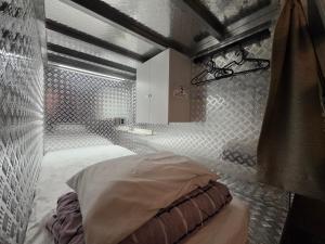 Mixed Dormitory Room Bunk Bed