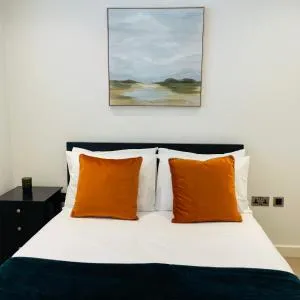 HQ by Philosophy - Stylish 1 Bedroom Apartment, Secure Parking, Modern Living - 伦敦科尔尼