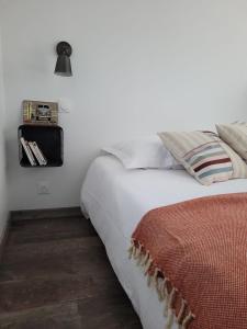 Maisons de vacances Petite maison 2 personnes a Crach avec jardin ombrage : photos des chambres