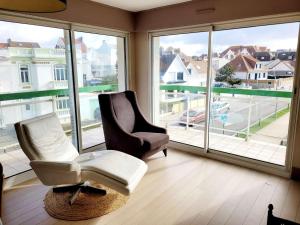 Appartements Appartement 2 chambres avec balcon, a 100m de la plage - FR-1-675-14 : photos des chambres