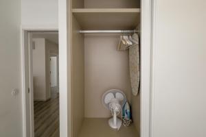 Happy Downtown Apartments by PCH