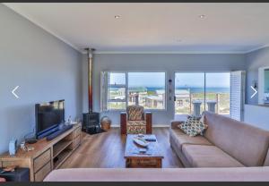 OceansCrest Seaview Apartment