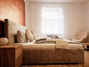 Luxusní apartmán v centru Hradce Králové - Balkon, Wi-Fi, Netflix zdarma - 赫拉德茨 - 克拉洛韦