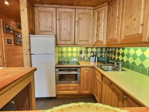 Appartement 3 pièces pour 6 pers., proche pistes de ski, WIFI, Val dIsère - FR-1-411-972