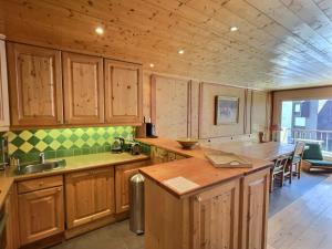 Appartement 3 pièces pour 6 pers., proche pistes de ski, WIFI, Val dIsère - FR-1-411-972