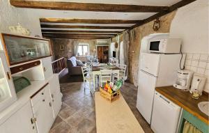 2 Bedroom Cozy Home In Lovran 