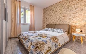 1 Bedroom Gorgeous Apartment In Medulin