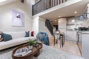 Luxury Tower, Penthouse & Split Level Apartments In Leeds City Centre - Central Station