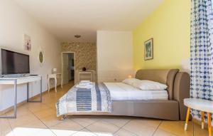 Stunning Apartment In Medulin With Wifi