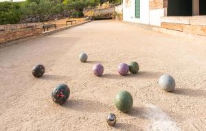 Amazing Home In Najevi With Wifi 