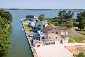 Bayside Bliss - Waterfront home, beautiful views - Deep Hole