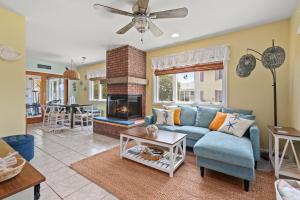 Bayside Bliss - Waterfront home, beautiful views