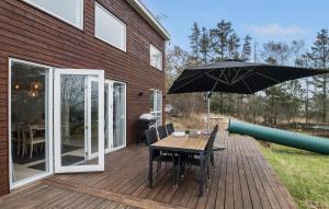 4 Bedroom Nice Home In Hadsund