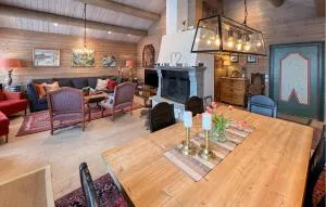 4 Bedroom Nice Home In Øyer - Эйер