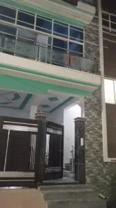 home stay IIIT chauraha near subedargunj railway station - Dārānagar