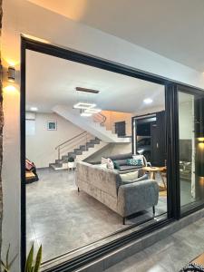 Luxury 6BR Villa Flic en Flac