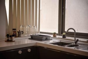 Seafront condo with a view of Valletta