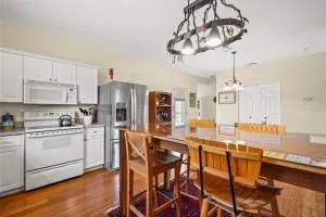 Capeville Cottage - modern comfort close to Cape Charles! - 开普查尔斯