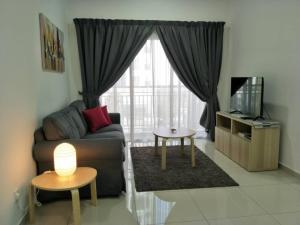 Mesahill Nilai 2 Room Condo - Fast wifi, Amazing Pool & TV