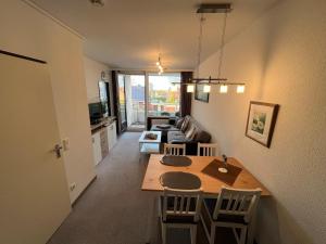 FeWo Ostseeglück 4-2-6 - Strandappartements am Leuchtturmweg