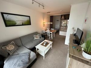 FeWo Ostseeglück 4-2-6 - Strandappartements am Leuchtturmweg