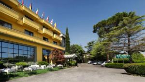Hotel Cristallo di La Rosetta Srl