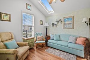 Daisey Cottage - Pet friendly with fenced yard!