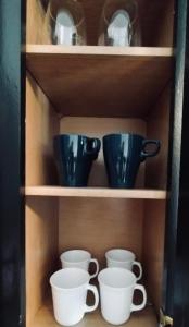 Private Upstairs Unit near Balt City John Hopkins