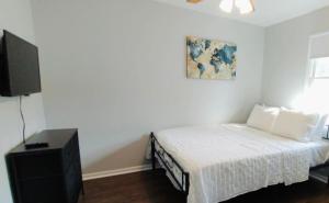 Private Upstairs Unit near Balt City John Hopkins