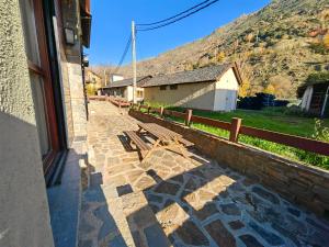 Apartament amb una terrassa única by RURAL DANEU