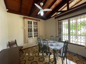 Casa com piscina na praia dos Ingleses