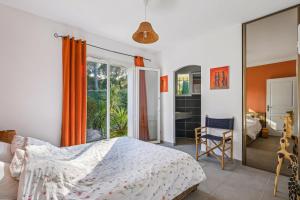 Villa avec pisicne proche Mer Fréjus 8 pers