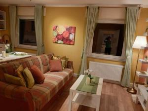 Schöne Ferienwohnung mit Balkon und Garten