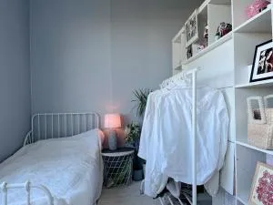 Cozy shared home for female in Stockholm - Järfälla