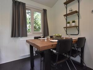Stylish Stay in Vorden Woods