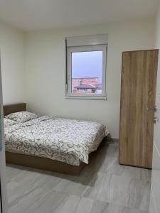 Airport Art Apartments