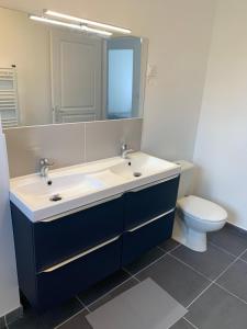 Maisons d'hotes 5mn Crolles Chambre au calme parking gratuit - belle cuisine partagee : photos des chambres