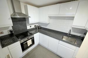 Unique 2-Bedroom accommodation with river views!