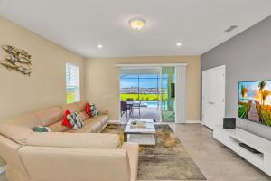 1681KL Weekly Stay 6Br Fireworks View