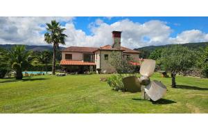 Espectacular casa gallega con piscina