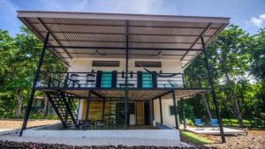 Casa Del Oeste, Playa Avellanas Beach House